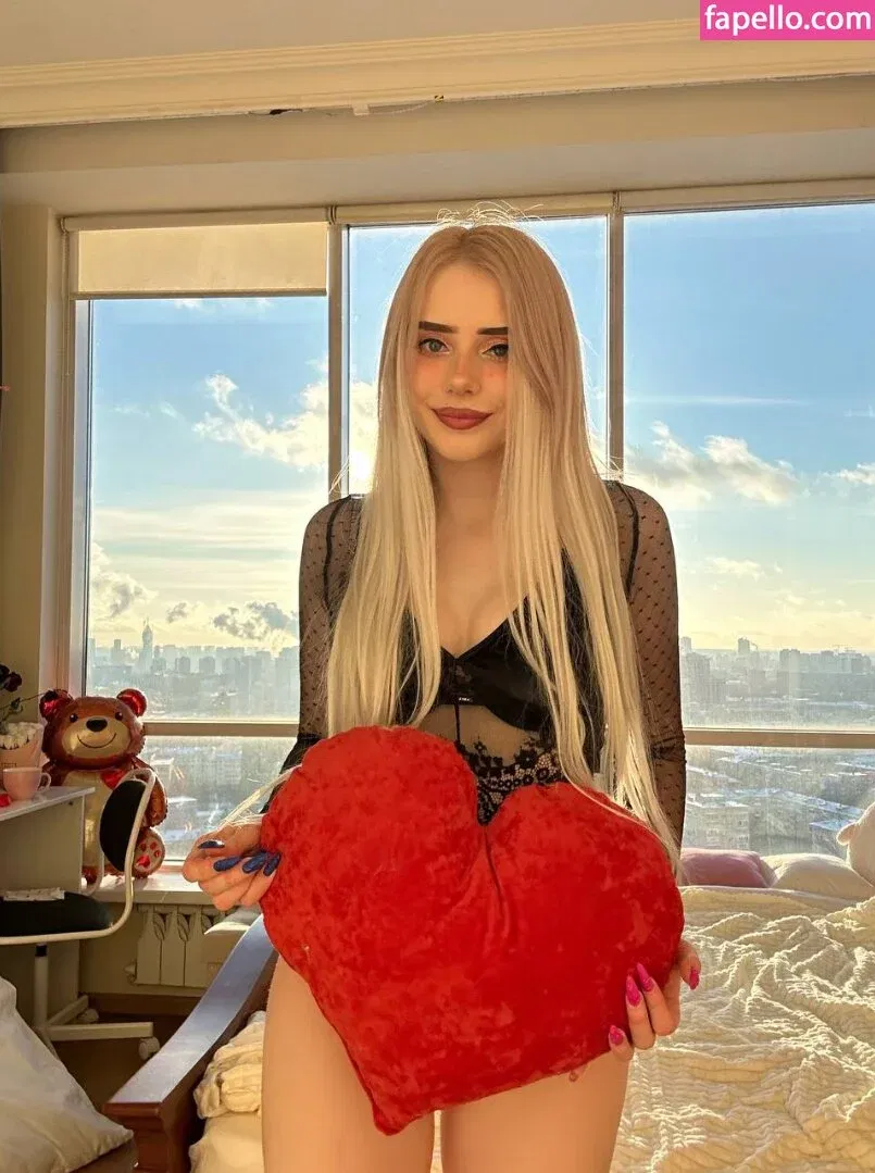 Sveta Sollar / Svetа Sollar / svetasollar Onlyfans Photo Gallery 