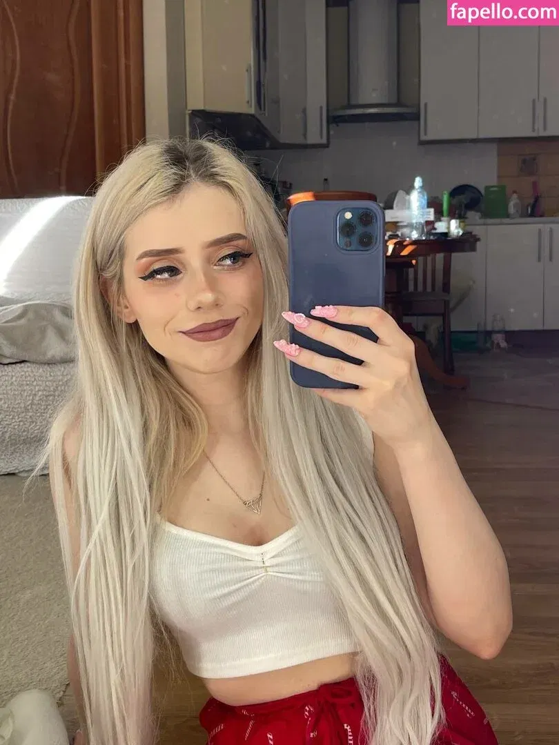 Sveta Sollar / Svetа Sollar / svetasollar Onlyfans Photo Gallery 