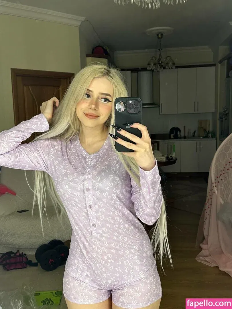 Sveta Sollar / Svetа Sollar / svetasollar Onlyfans Photo Gallery 