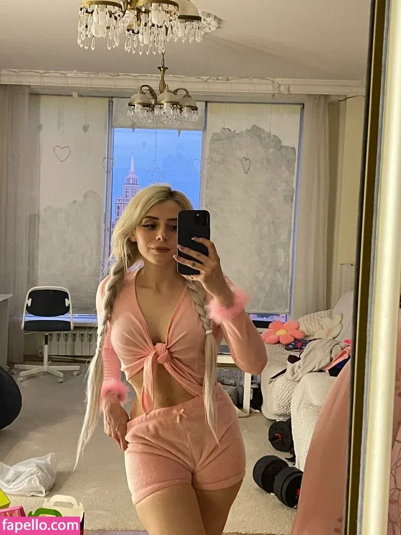 Sveta Sollar / Svetа Sollar / svetasollar Onlyfans Photo Gallery 