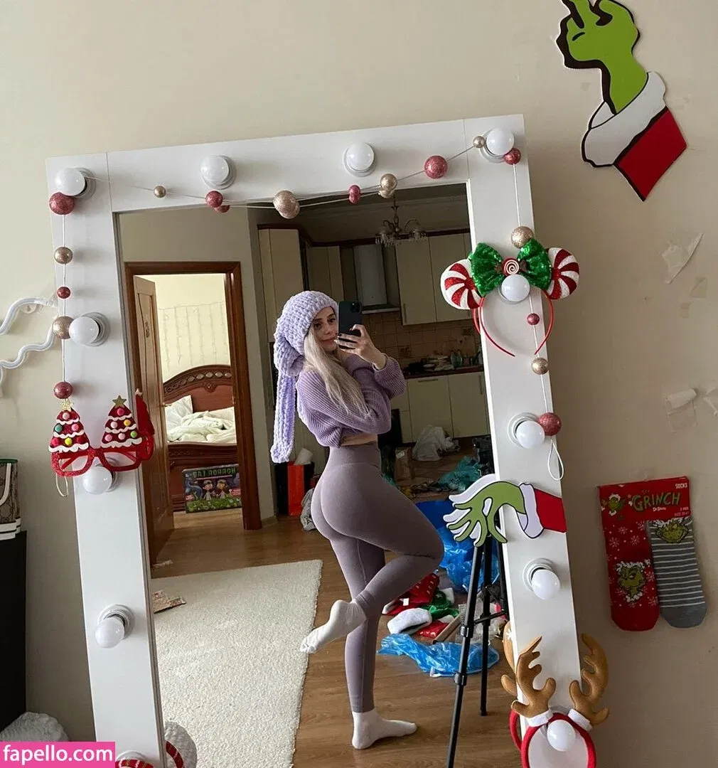 Sveta Sollar / Svetа Sollar / svetasollar Onlyfans Photo Gallery 