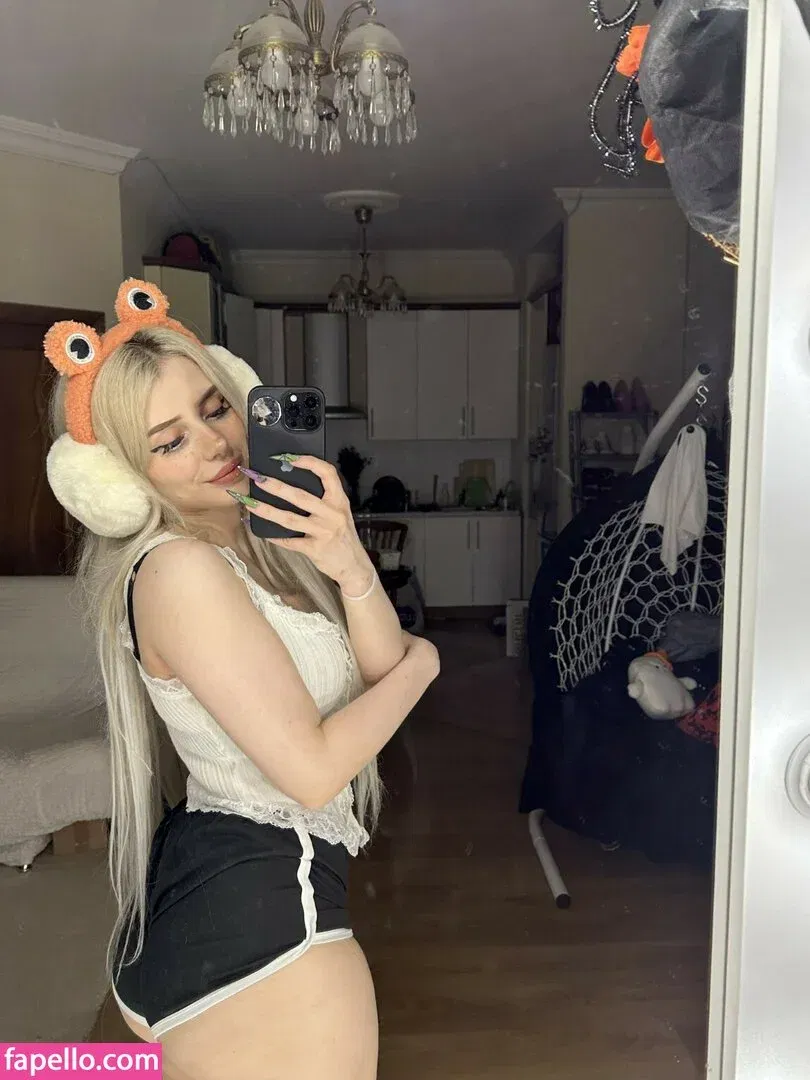 Sveta Sollar / Svetа Sollar / svetasollar Onlyfans Photo Gallery 