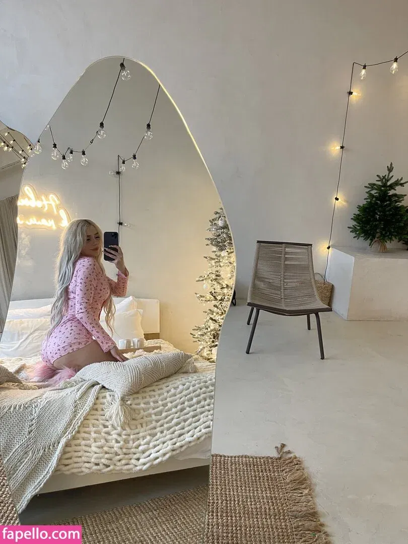 Sveta Sollar / Svetа Sollar / svetasollar Onlyfans Photo Gallery 