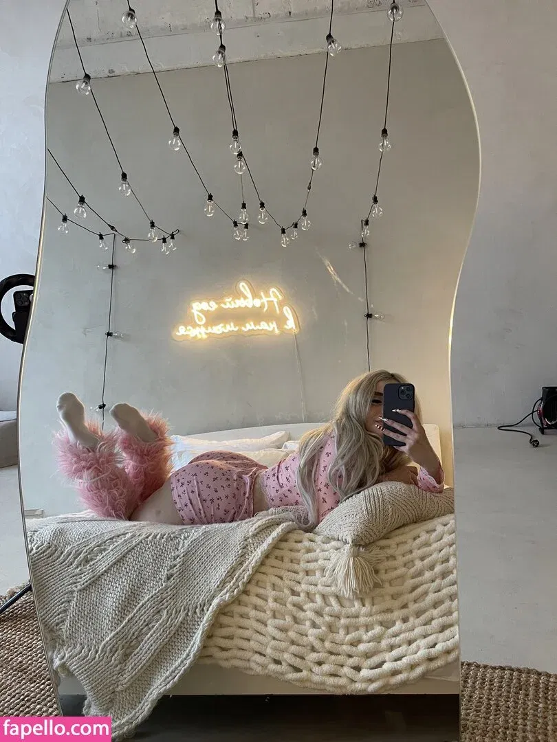 Sveta Sollar / Svetа Sollar / svetasollar Onlyfans Photo Gallery 