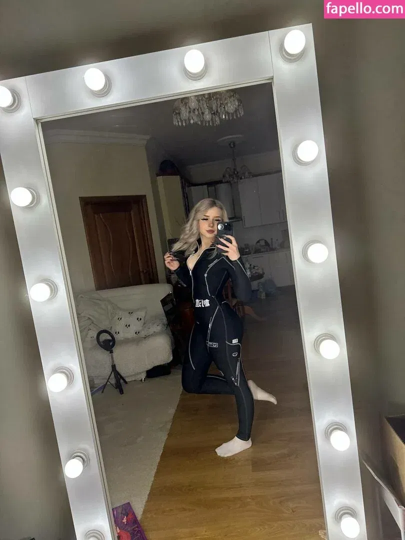 Sveta Sollar / Svetа Sollar / svetasollar Onlyfans Photo Gallery 