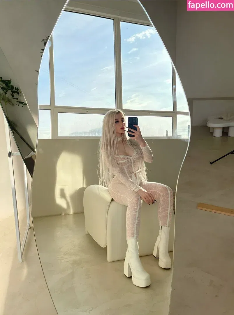 Sveta Sollar / Svetа Sollar / svetasollar Onlyfans Photo Gallery 