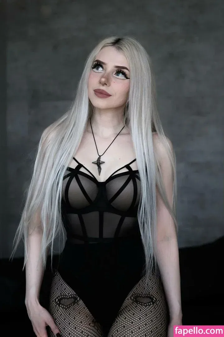 Sveta Sollar / Svetа Sollar / svetasollar Onlyfans Photo Gallery 