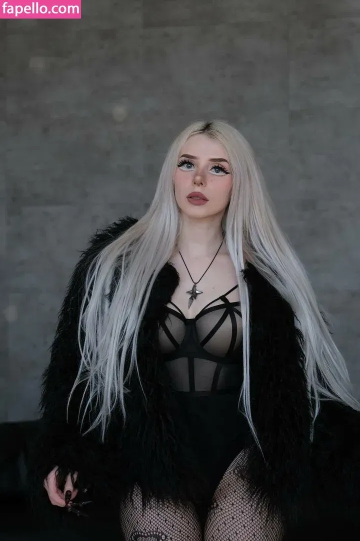 Sveta Sollar / Svetа Sollar / svetasollar Onlyfans Photo Gallery 