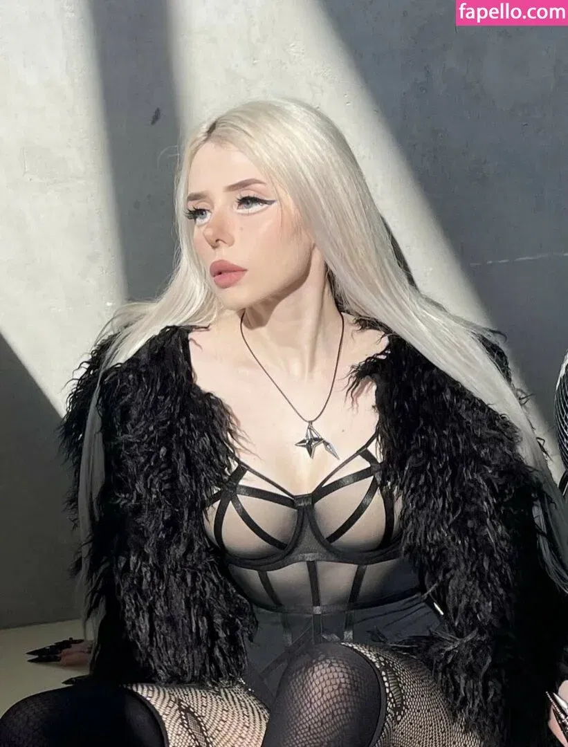 Sveta Sollar / Svetа Sollar / svetasollar Onlyfans Photo Gallery 