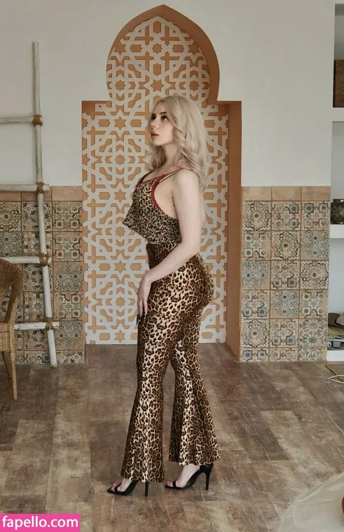 Sveta Sollar / Svetа Sollar / svetasollar Onlyfans Photo Gallery 