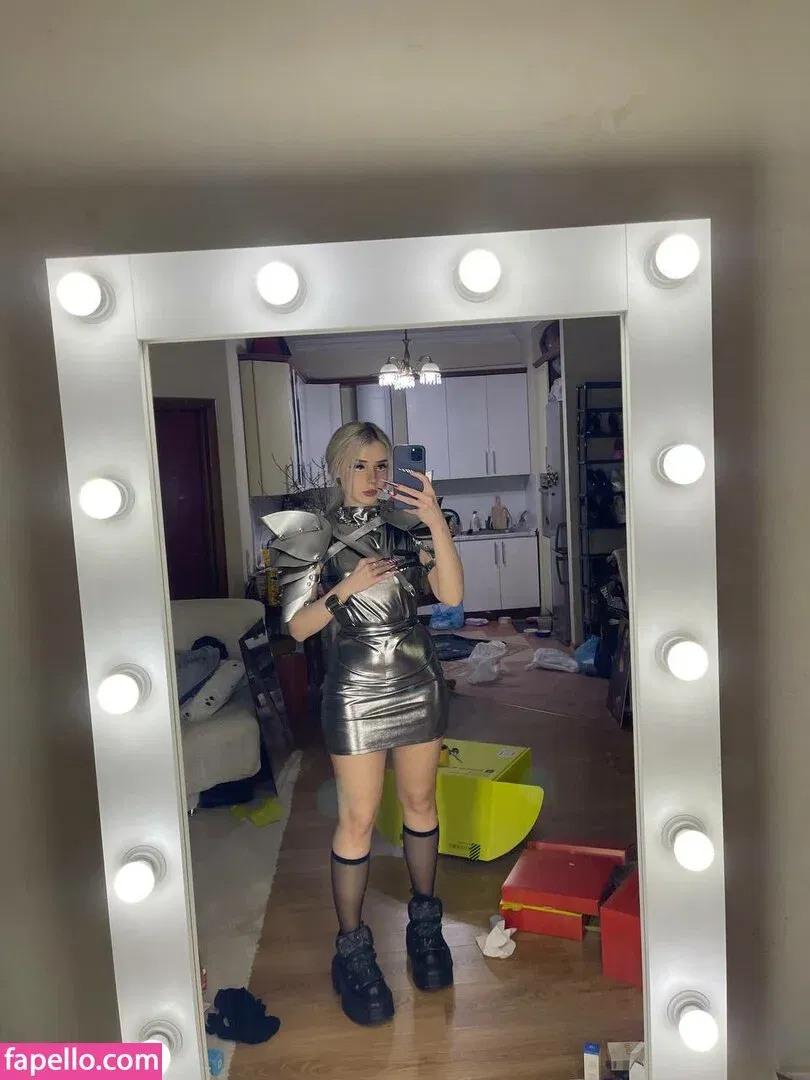 Sveta Sollar / Svetа Sollar / svetasollar Onlyfans Photo Gallery 