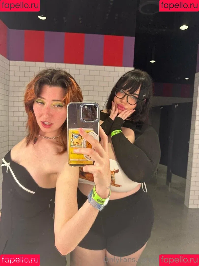 lilannefreak Onlyfans Photo Gallery 