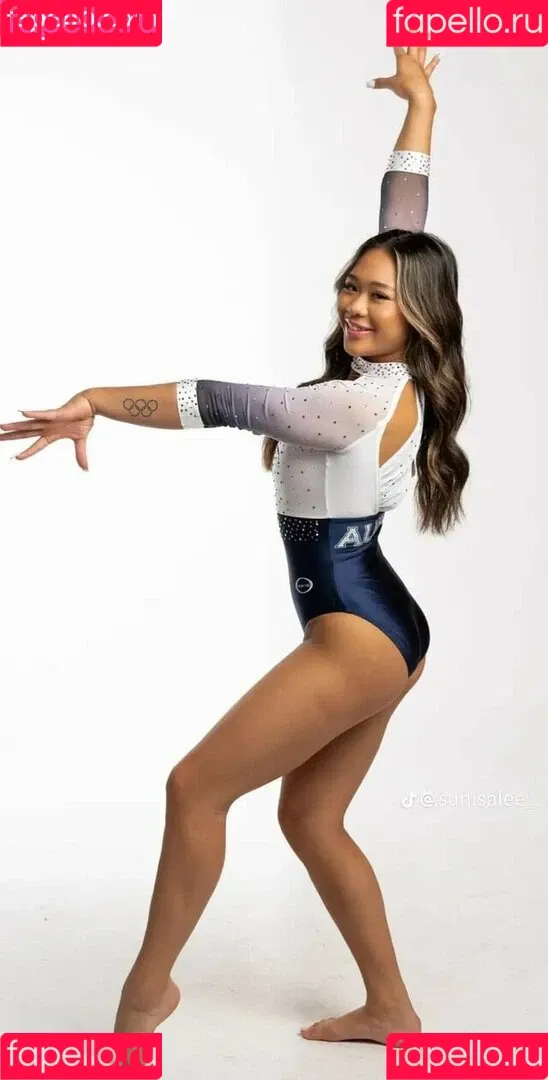 Suni Lee / sunisalee / u144353206 Onlyfans Photo Gallery 