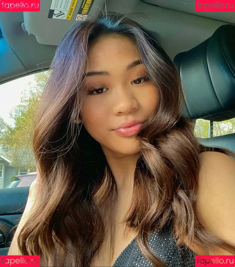 Suni Lee / sunisalee / u144353206 Onlyfans Photo Gallery 