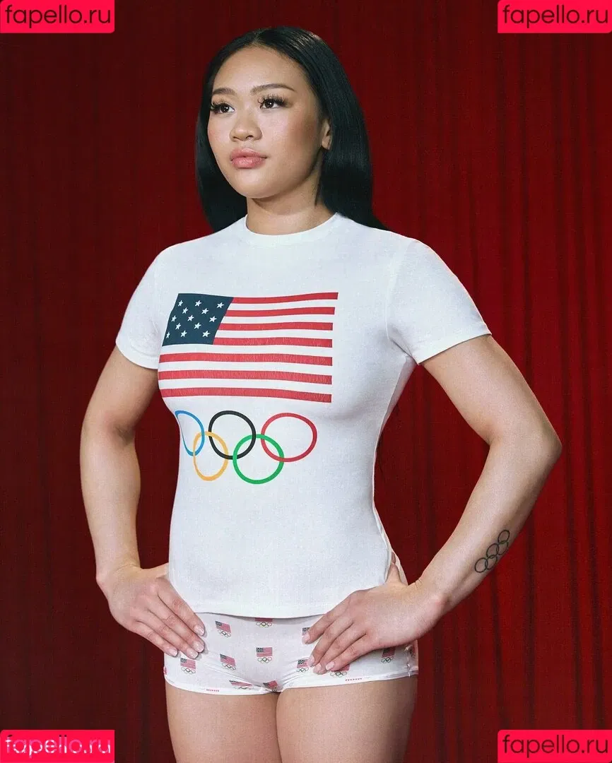 Suni Lee / sunisalee / u144353206 Onlyfans Photo Gallery 