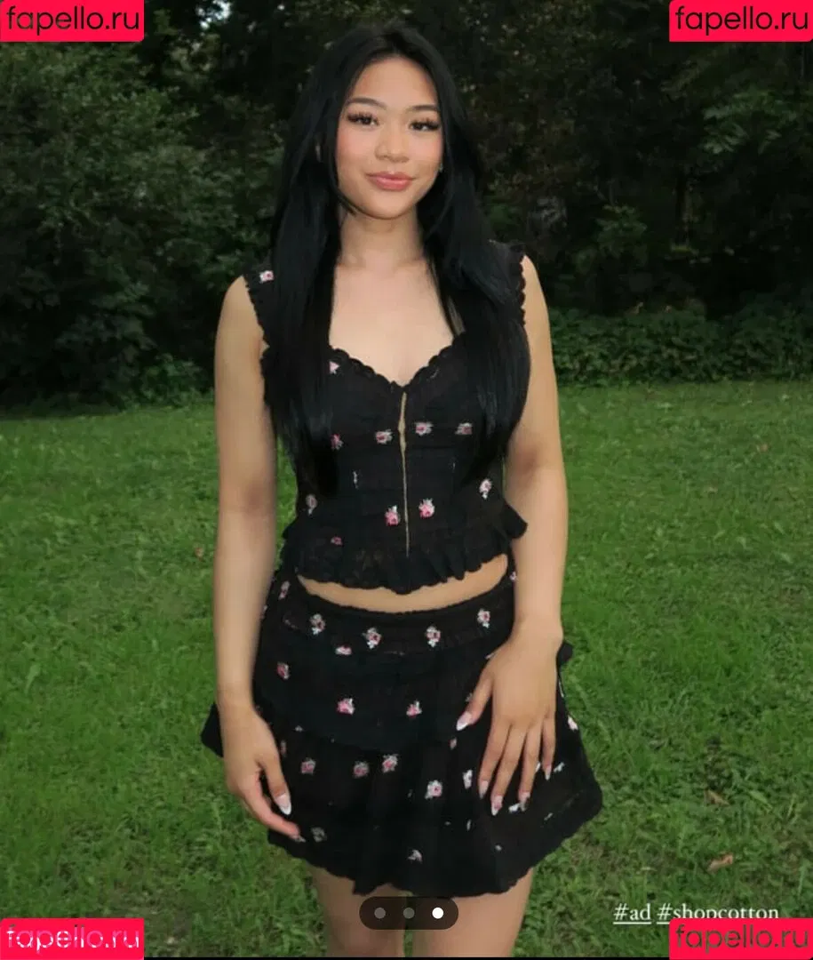 Suni Lee / sunisalee / u144353206 Onlyfans Photo Gallery 