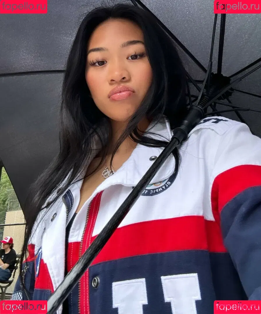 Suni Lee / sunisalee / u144353206 Onlyfans Photo Gallery 