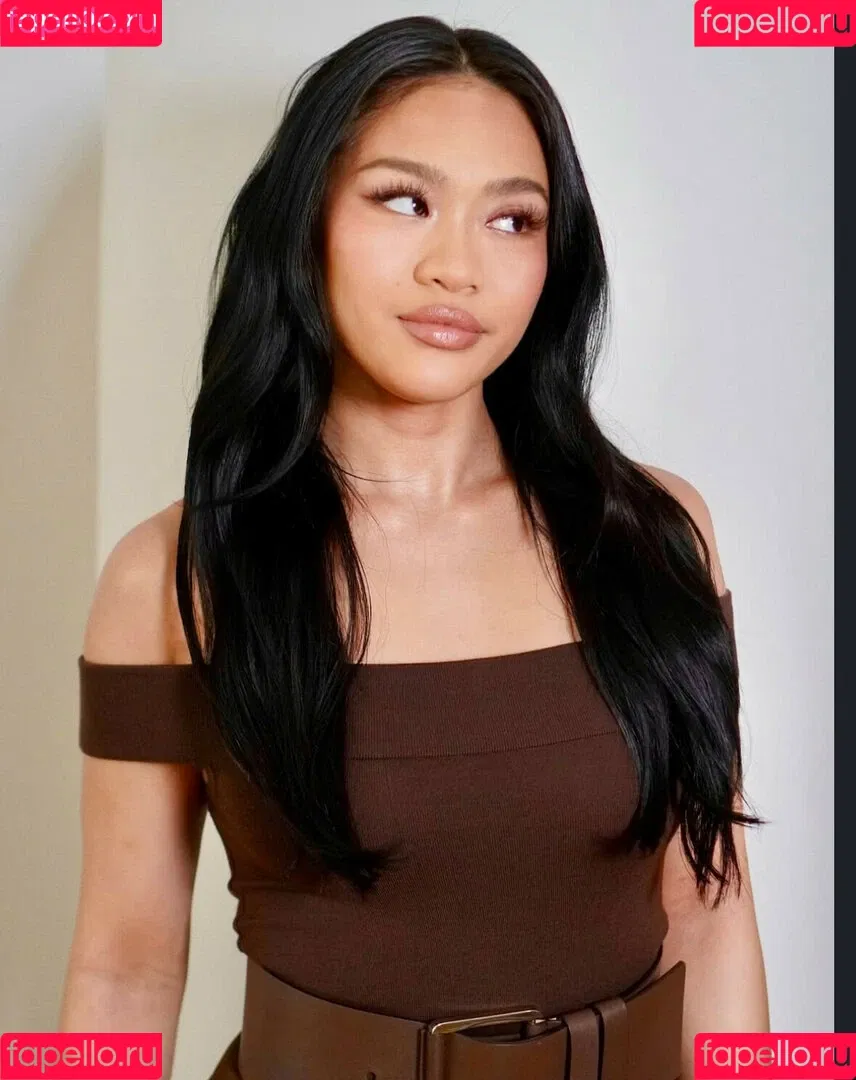 Suni Lee / sunisalee / u144353206 Onlyfans Photo Gallery 