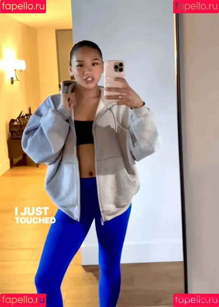 Suni Lee / sunisalee / u144353206 Onlyfans Photo Gallery 