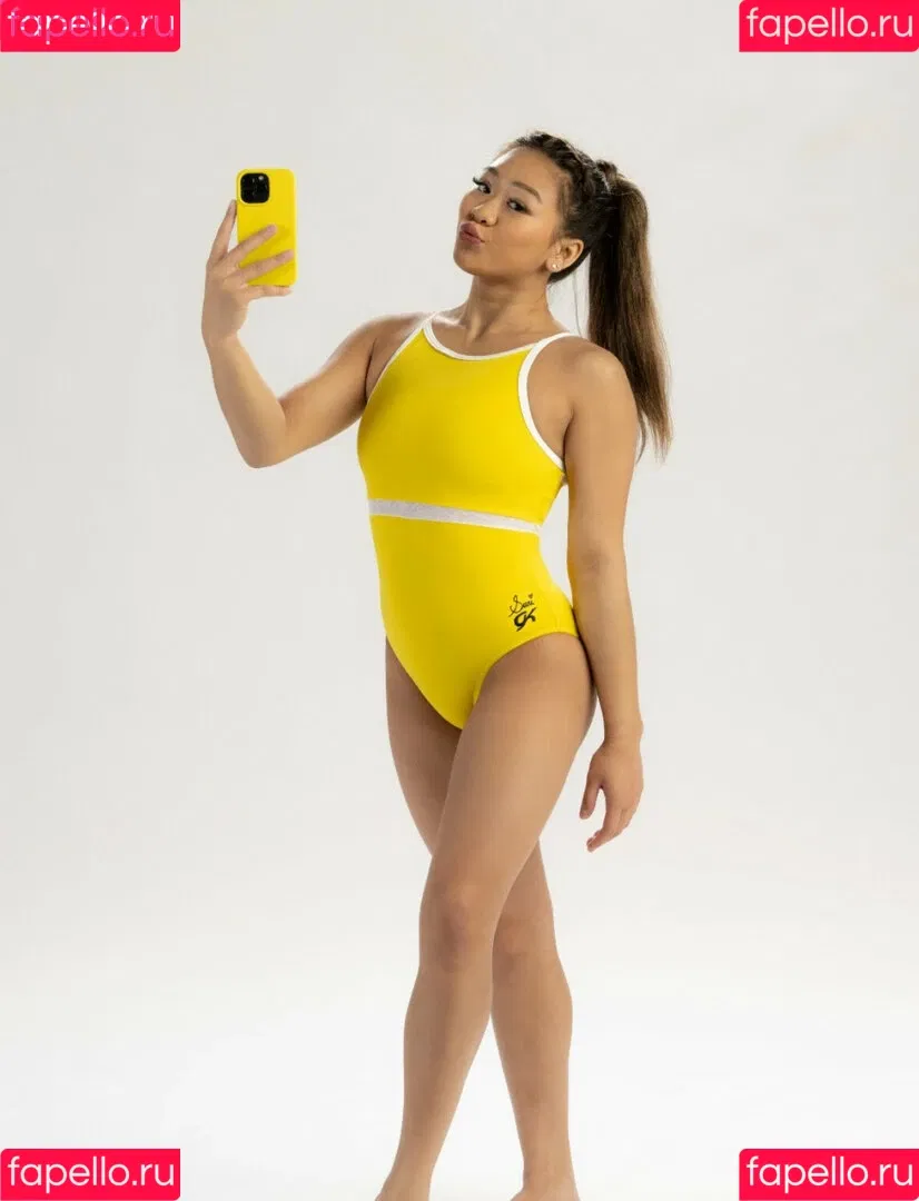 Suni Lee / sunisalee / u144353206 Onlyfans Photo Gallery 