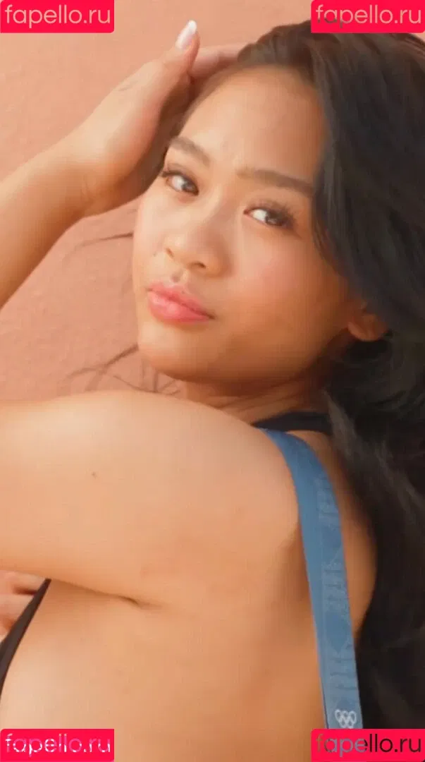 Suni Lee / sunisalee / u144353206 Onlyfans Photo Gallery 
