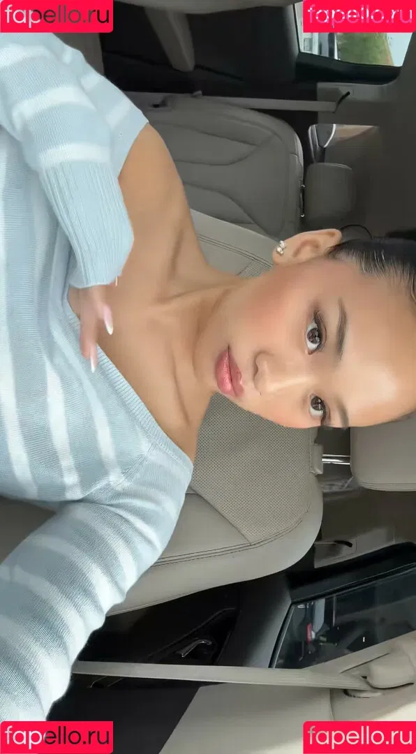 Suni Lee / sunisalee / u144353206 Onlyfans Photo Gallery 