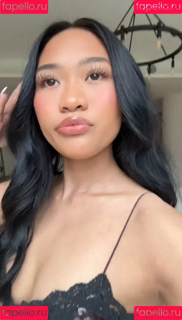 Suni Lee / sunisalee / u144353206 Onlyfans Photo Gallery 