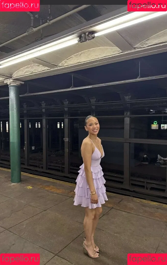 Suni Lee / sunisalee / u144353206 Onlyfans Photo Gallery 