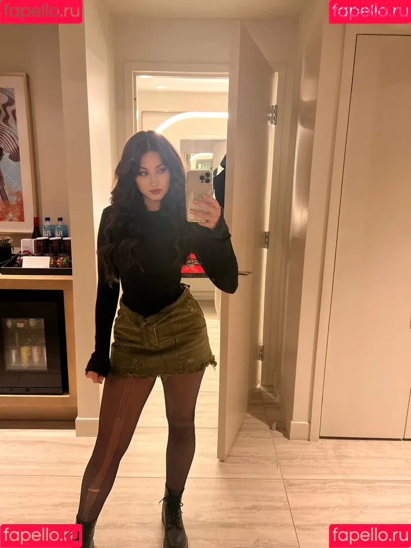 Palmbee / juju_666_ / palmbaee / palmbeee Onlyfans Photo Gallery 