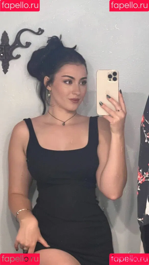 Palmbee / juju_666_ / palmbaee / palmbeee Onlyfans Photo Gallery 