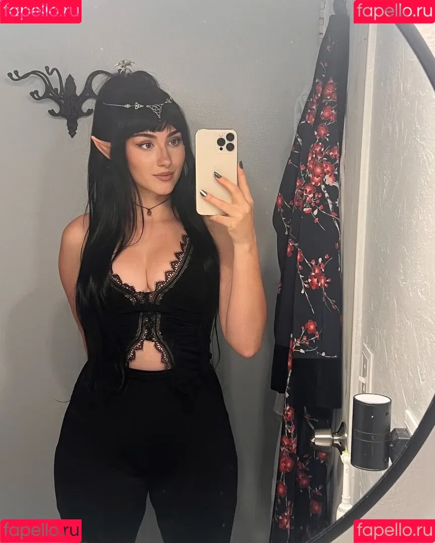 Palmbee / juju_666_ / palmbaee / palmbeee Onlyfans Photo Gallery 