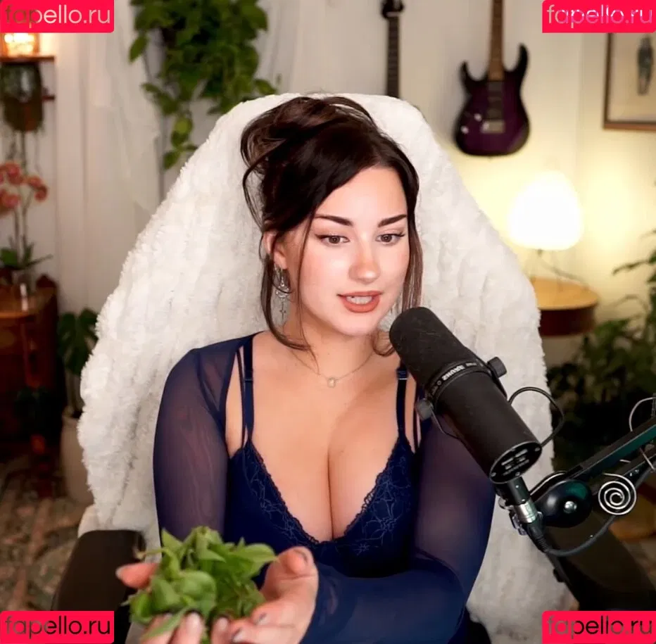 Palmbee / juju_666_ / palmbaee / palmbeee Onlyfans Photo Gallery 