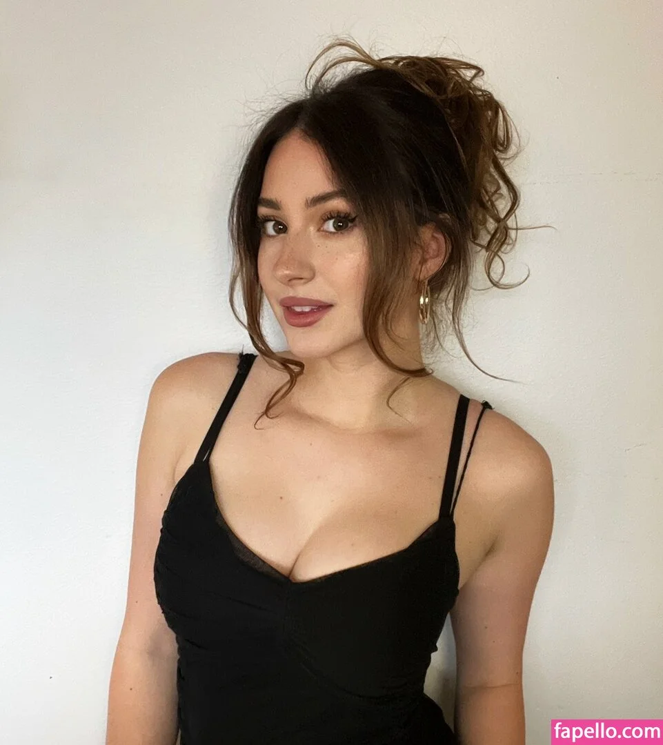 Palmbee / juju_666_ / palmbaee / palmbeee Onlyfans Photo Gallery 