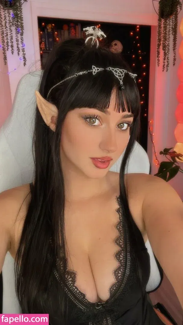 Palmbee / juju_666_ / palmbaee / palmbeee Onlyfans Photo Gallery 