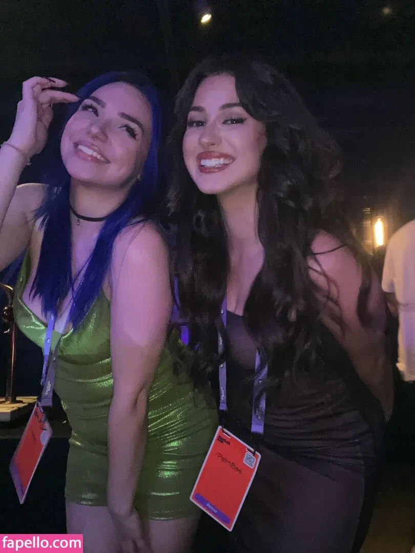 Palmbee / juju_666_ / palmbaee / palmbeee Onlyfans Photo Gallery 