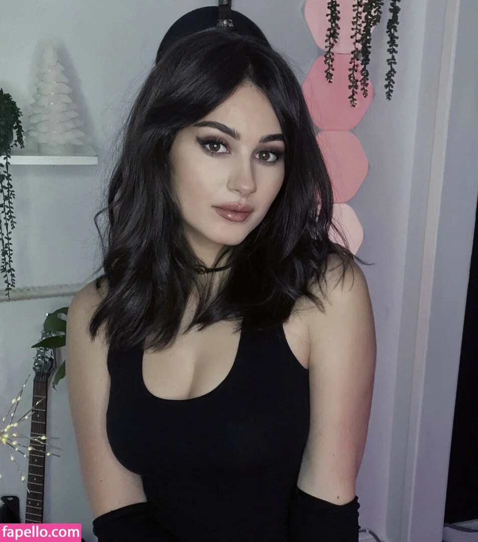 Palmbee / juju_666_ / palmbaee / palmbeee Onlyfans Photo Gallery 