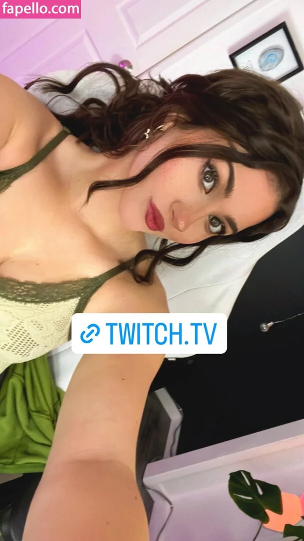 Palmbee / juju_666_ / palmbaee / palmbeee Onlyfans Photo Gallery 