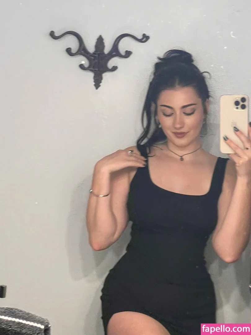 Palmbee / juju_666_ / palmbaee / palmbeee Onlyfans Photo Gallery 