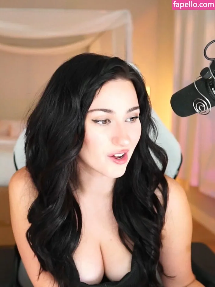 Palmbee / juju_666_ / palmbaee / palmbeee Onlyfans Photo Gallery 