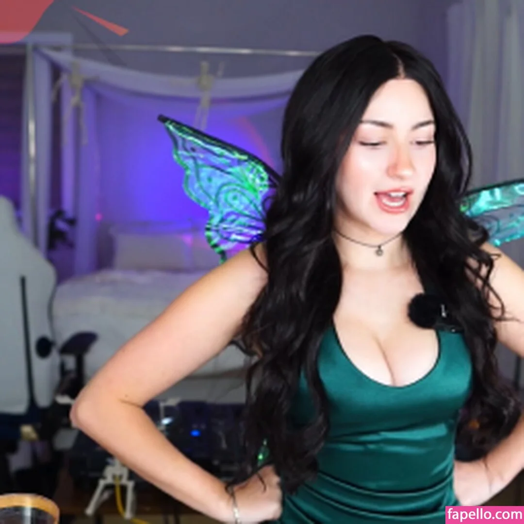 Palmbee / juju_666_ / palmbaee / palmbeee Onlyfans Photo Gallery 