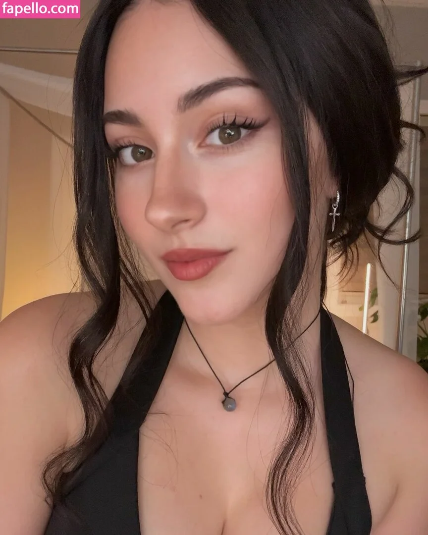 Palmbee / juju_666_ / palmbaee / palmbeee Onlyfans Photo Gallery 