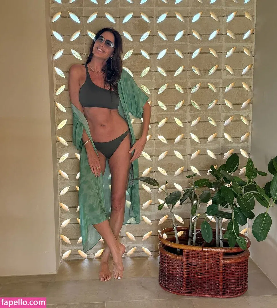 Lisa Snowdon / lisa_snowdon Onlyfans Photo Gallery 