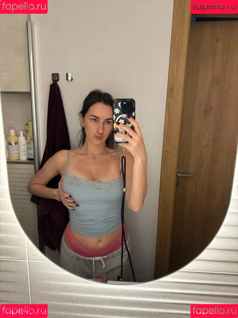 Mini Mimi / mini.mimi555 / vipmini_mimi Onlyfans Photo Gallery 