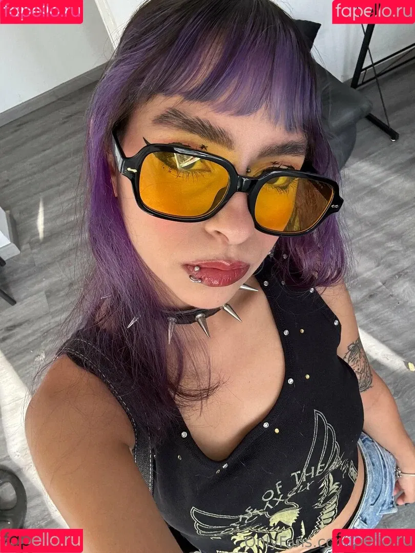 elipetitt / elipetitt_ Onlyfans Photo Gallery 