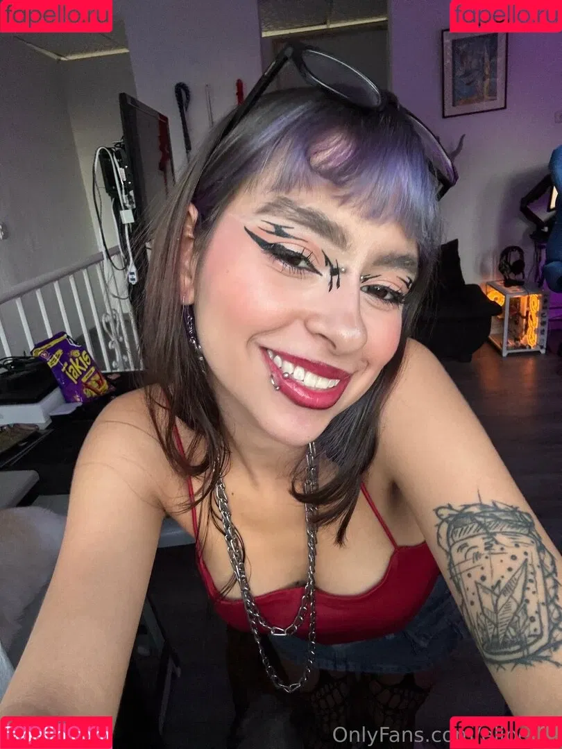 elipetitt / elipetitt_ Onlyfans Photo Gallery 