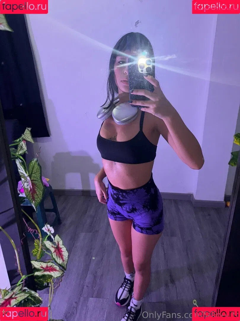 elipetitt / elipetitt_ Onlyfans Photo Gallery 