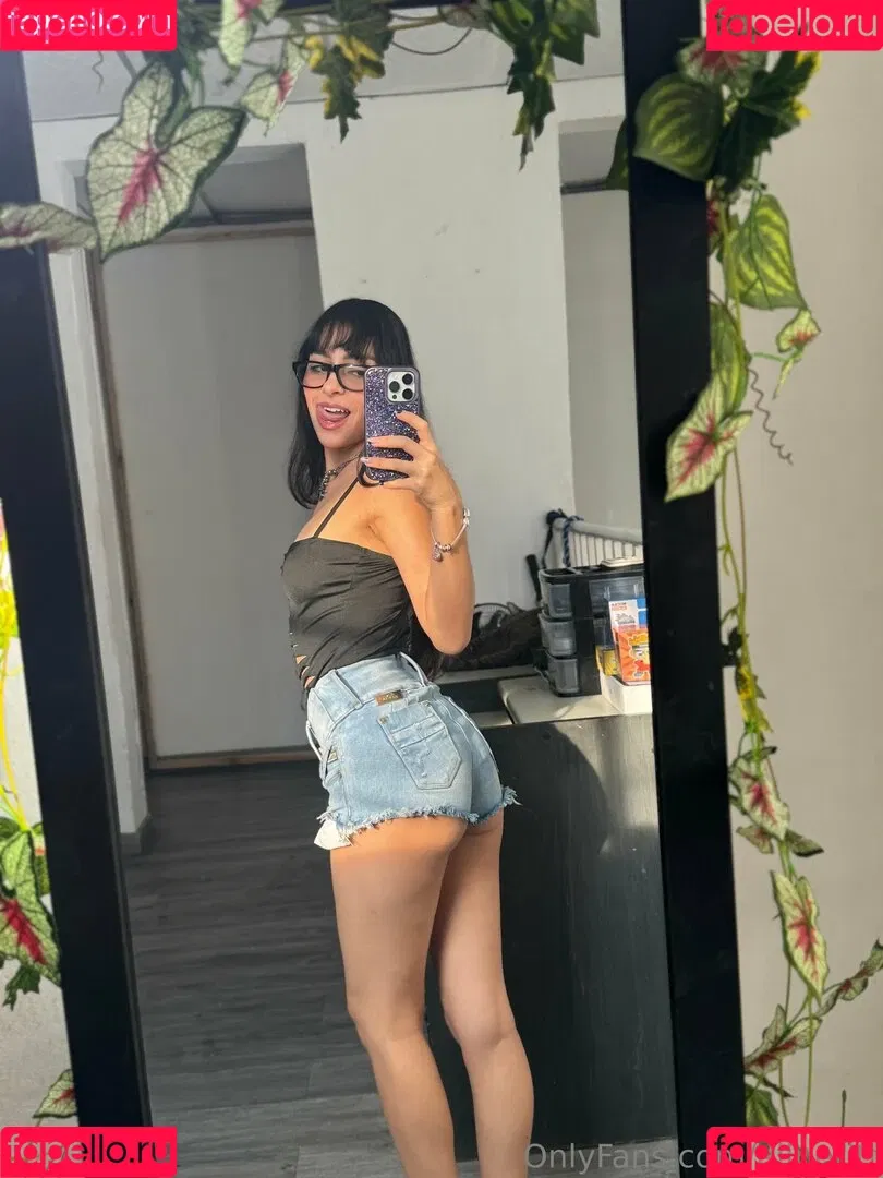 elipetitt / elipetitt_ Onlyfans Photo Gallery 
