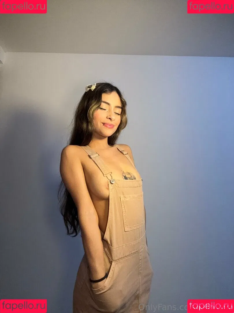 elipetitt / elipetitt_ Onlyfans Photo Gallery 