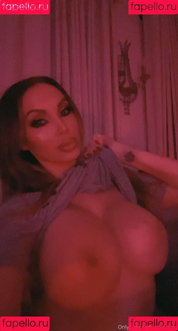 Nikki Benz / nikkibenz Onlyfans Photo Gallery 