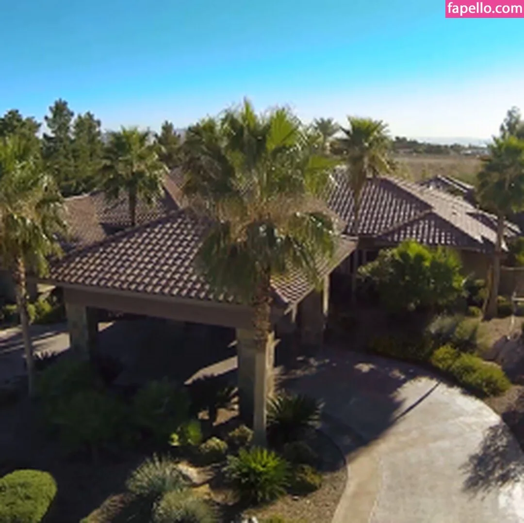 Nikki Benz / nikkibenz Onlyfans Photo Gallery 